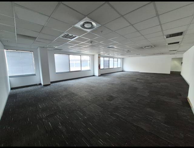 347M² OFFICE TO LET IN SANDTON CENTRAL